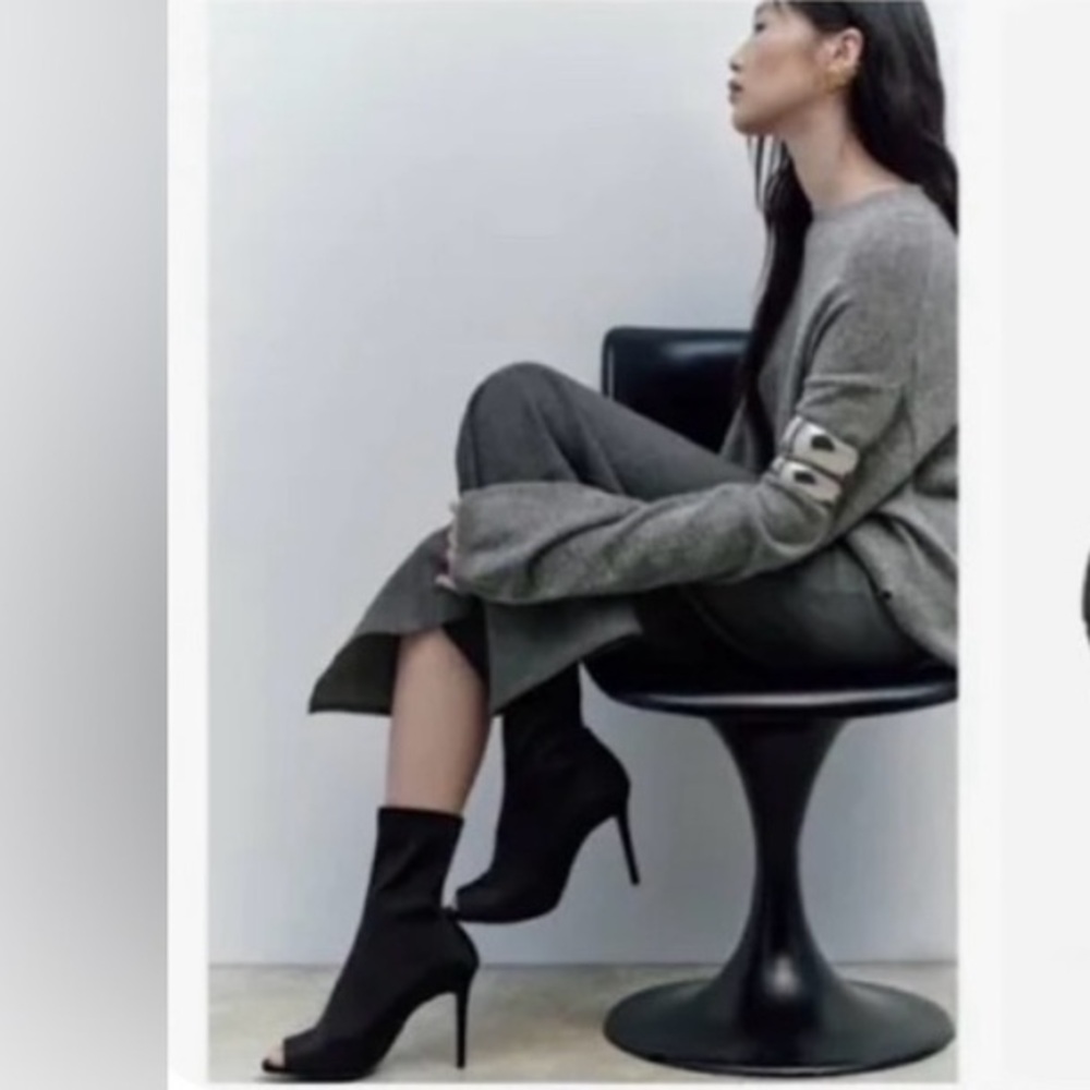 ZARA OPEN TOE HEELED ANKLE
BOOTS-limited edition Size 10
